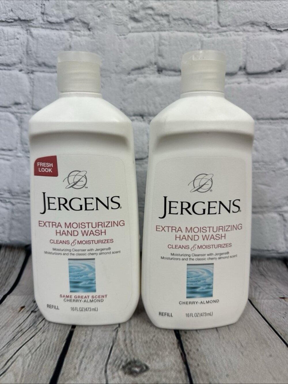 2x Jergens Extra Moisturizing Soap Hand Wash Cherry-Almond Refill 16 fl oz